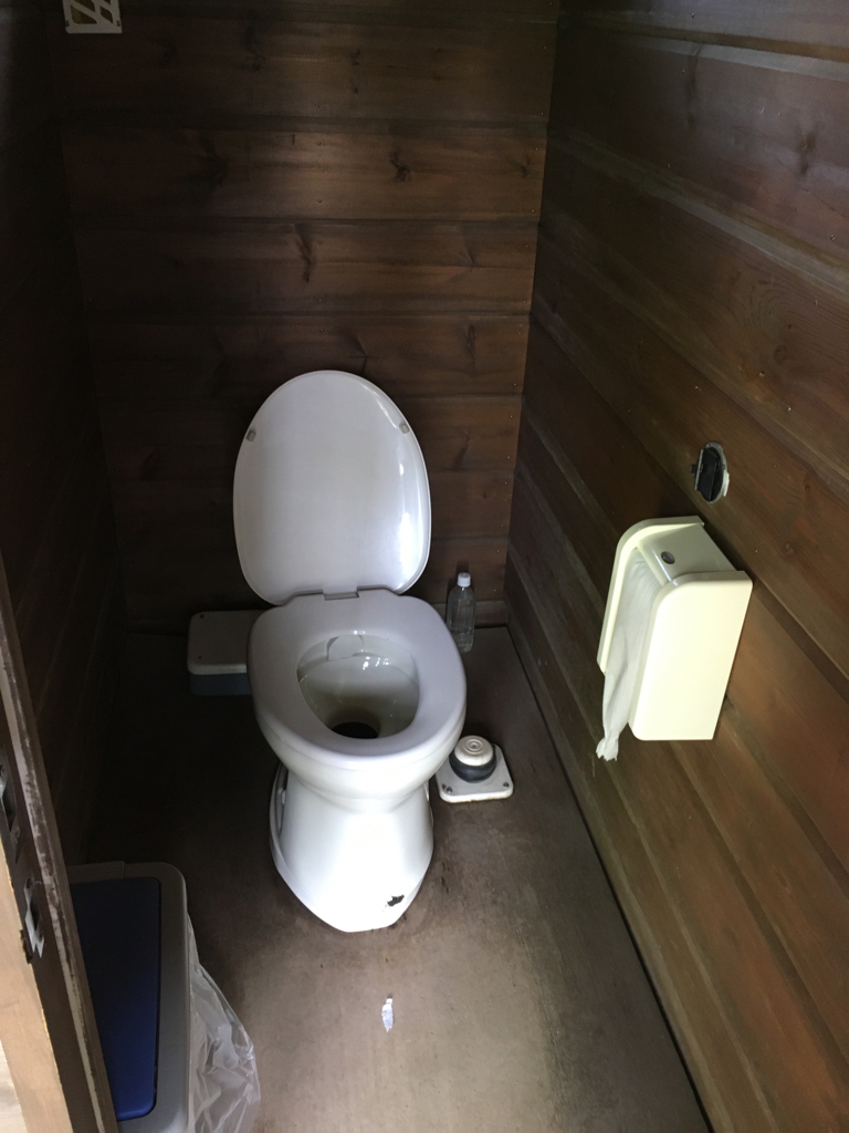 蓼科山荘の山トイレ写真2