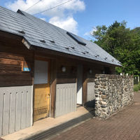 留浦バス停 留浦駐車場 トイレの登山トイレ