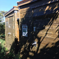 利尻山 鴛泊コース避難小屋の登山トイレ