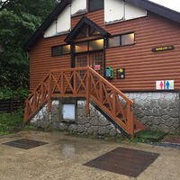 鳩待峠公衆トイレの登山トイレ