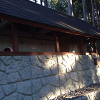 日の出山 山頂直下の登山トイレ