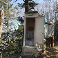 白岩小屋 雲取山の登山トイレ