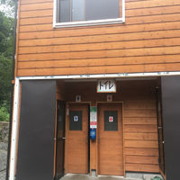 わさび平小屋の登山トイレ